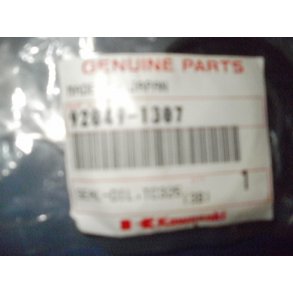 OIL SEAL KX 400 500 92049-1307
