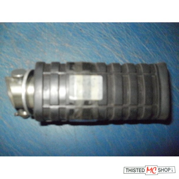 FOOTREST STEP FRONT RH KZ 1000A D KZ 650B 34028-1008