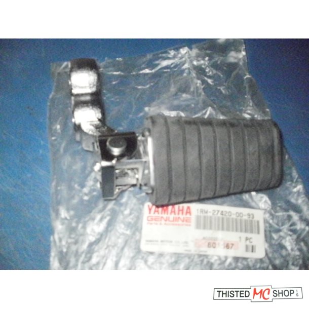 FRONT FOOTREST ASSY RIGHT 1RM-27420-00-93