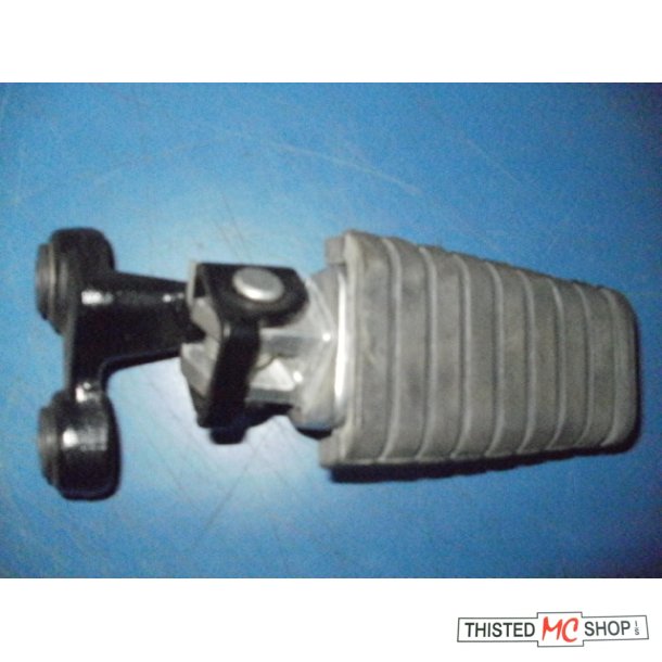 FRONT FOOTREST ASSY RIGHT XJ  700 1NH-27420-00-R4