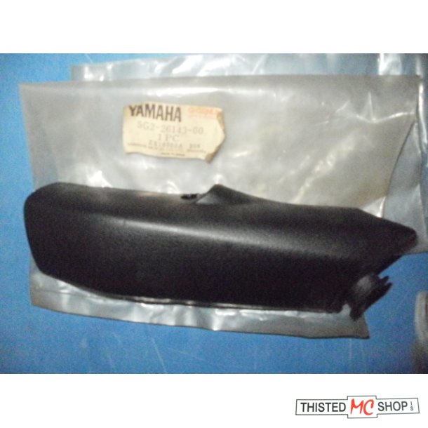 COVER HANDLEBAR UPPER 1 XJ 750 SECA 5G2-26143-00