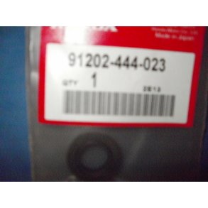 OIL SEAL 91202-444-023