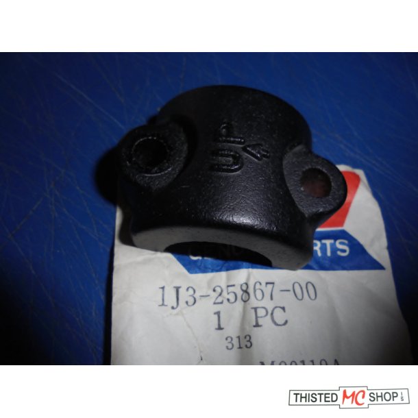 KONSOL  BREMSECYLINDER FS1 50 1J3-25867-00  DX 1977-79  