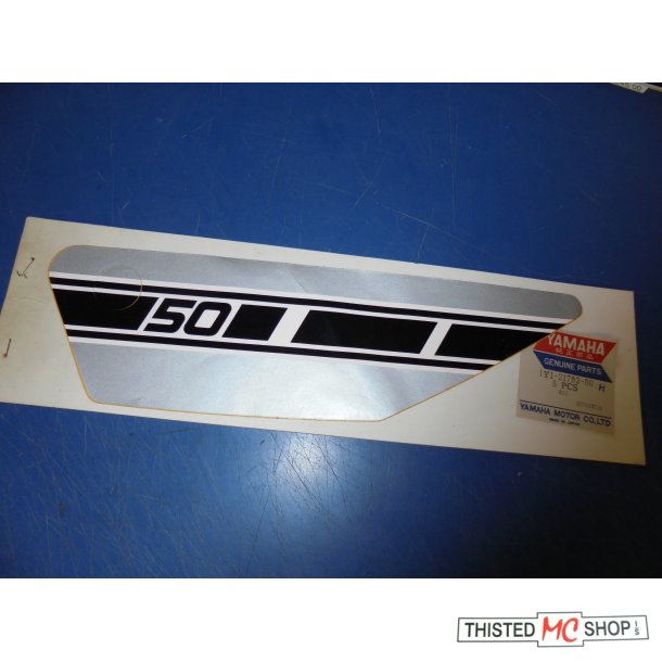 EMBLEM SIDEDKSEL HJRE SLV FS1 50 1Y1-21782-00  K - DX 1977