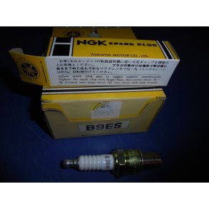 T�NDR�R   SPARK PLUG  B9ES FAST NIPPEL SPIDS SOLID TOP 94701-00046-10 JAPAN