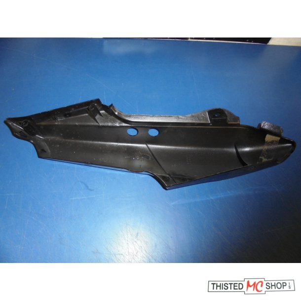 SDE ENDE COVER REAR FENDER 1 HJRE  FZS 600 4YR-2163A-00 BRUGT