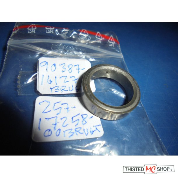 AFSTANDSSKIVE GEARKASSE  FS1 50 90387-16127 257-17258-00 K-DX 1974-79  BRUGT