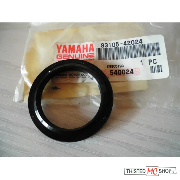 PAKDSE OIL SEAL FZR 600 FZ 750 TDM 850 47X 93105-42024