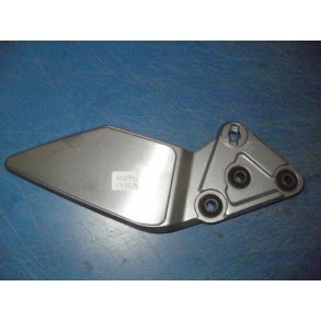 BRACKET FRONT FOOTREST LH GSF 600 43521-26E01
