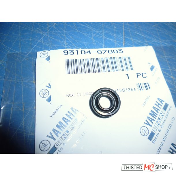 PAKDSE OIL SEAL FS1 50 93104-07003