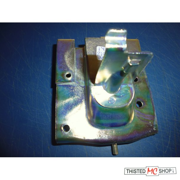 BATTERI HOLDER PLATE RECTIFIER FITTING FS1 50 1Y1-81975-00UO K - DX 1977-79