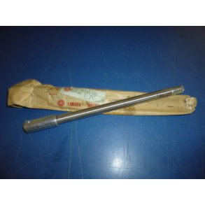 AKSEL FORHJUL  FS1 50 122-25181-00  1968