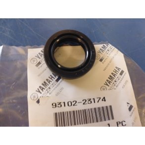 PAKD�SE OIL SEAL KRUMTAP VENSTRE STING SG 50 PASSOLA SA 50  PW 50 93102-23174