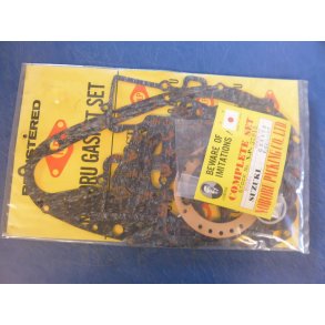 PAKNINGS S�T GASKET KIT GSX 400E  11400-44570UO JAPAN NP 37015