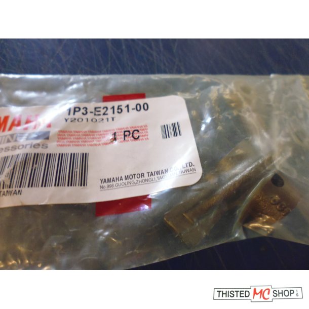 ARM VALVE ROCKER ZUMA 125 1P3-E2151-00