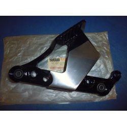 BRACKET 3 FZ 750 1AE-W2749-00