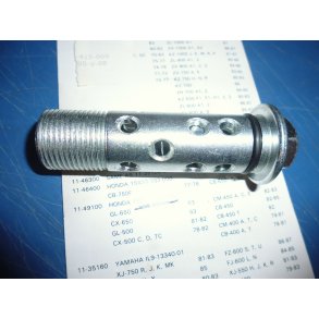 OLIEFILTER BOLT CX 500 CX 650 CB 400N  CBX 400 CBX 550 15420-415-000UO 15420-MA6-000UO