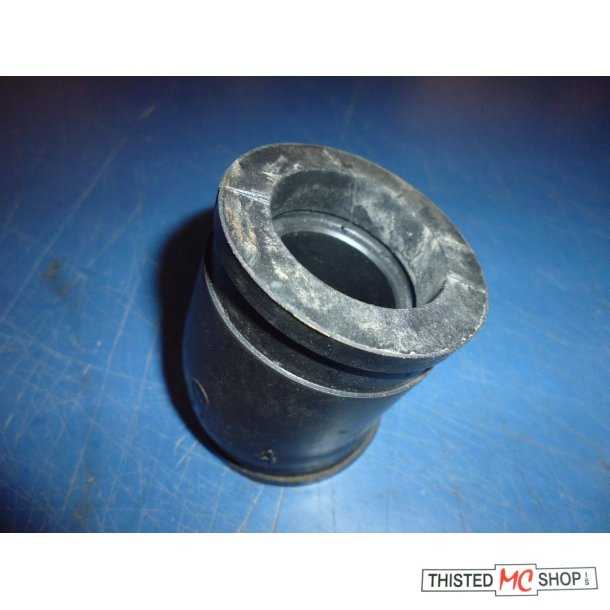 INDSUGNINGS GUMMI INSULATOR 1-4 CB 750 K F 16211-300-030 