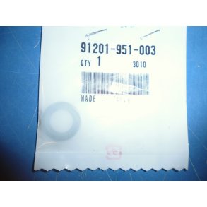 OIL SEAL 91201-951-003