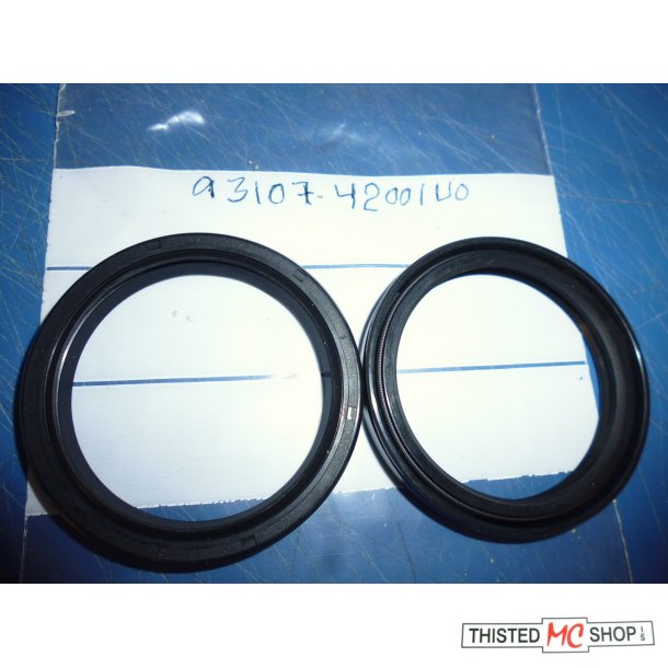 PAKDSE OIL SEAL FS1 50 93107-42001UO  42-52-5-7MM STK PRIS