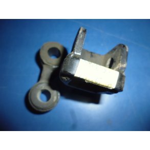 FODHVILER HOLDER STEP HOLDER FRONT RH KZ 650B C KZ 750L R 34003-1065