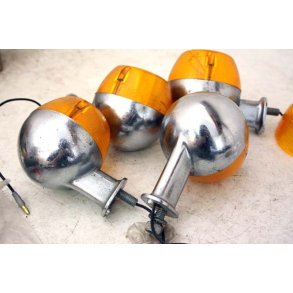 BLINKLYS BAG FS1 50 1975-76 353-83330-30-93 353-83340-30-93  BRUGT 1 STK  IKKE 4 STK SOM BILLEDE