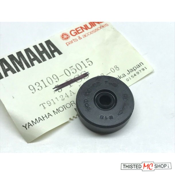 PAKDSE OIL SEAL  DT 125 OG ANDRE  93109-05015