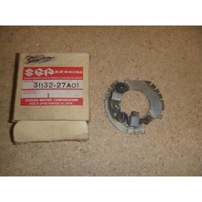 HOLDER BRUSH 31132-27A01