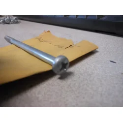 STJERNE SKRUE SCREW PAN HEAD  YDS5 TD2 YM2 92501-06105 98501-06105 98507-06105 